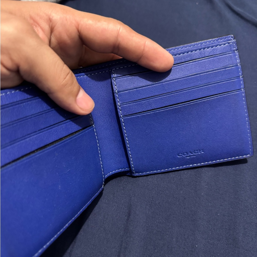 NWOT Coach Men's Blue Leather - Picture 2 of 3